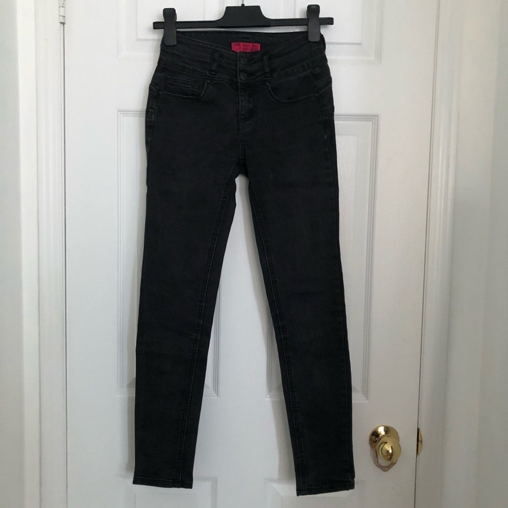 URBAN PLANET wax butt, i love you jean